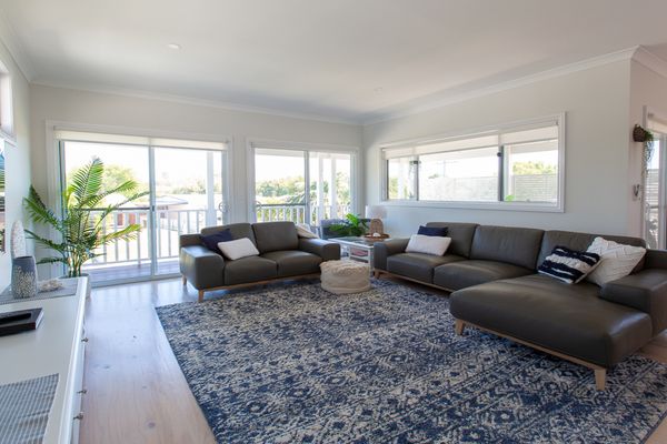 Sunny Shores Family Retreat