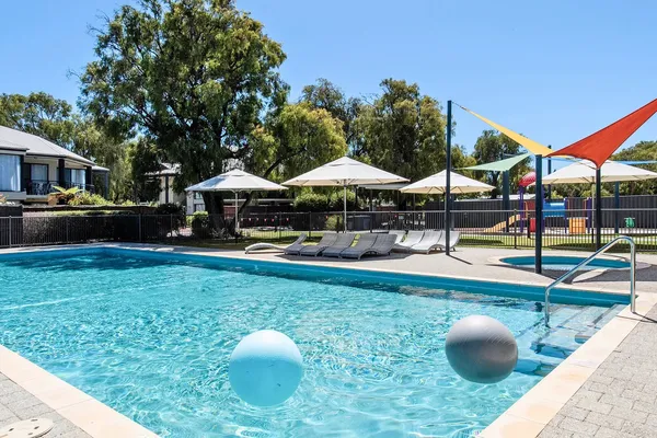 Escape to 39 @ Cape View