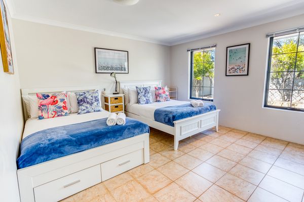 Pool and Putt Paradise