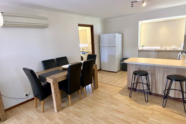 Forrest Holiday Unit – East Bunbury