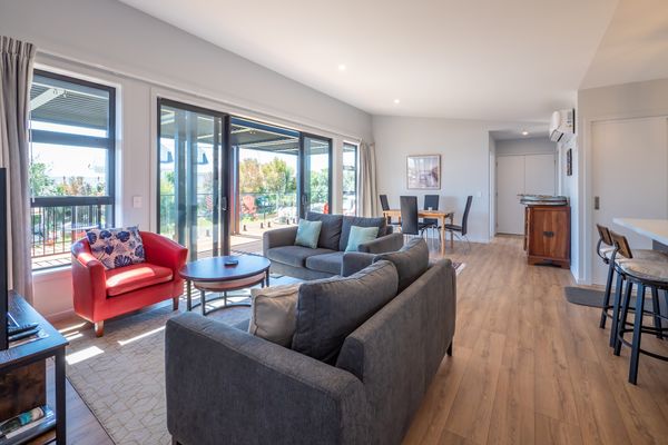 Piwakawaka Haven in Pohara