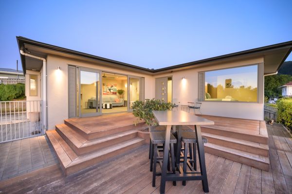 Sea Views and Sunsets in Nelson