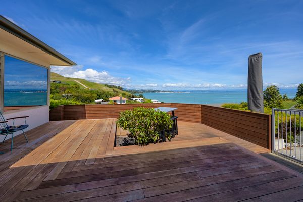 Sea Views and Sunsets in Nelson