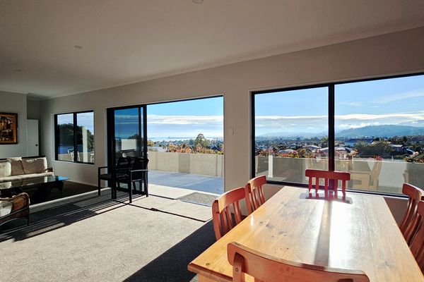 Family Fun on Queen St