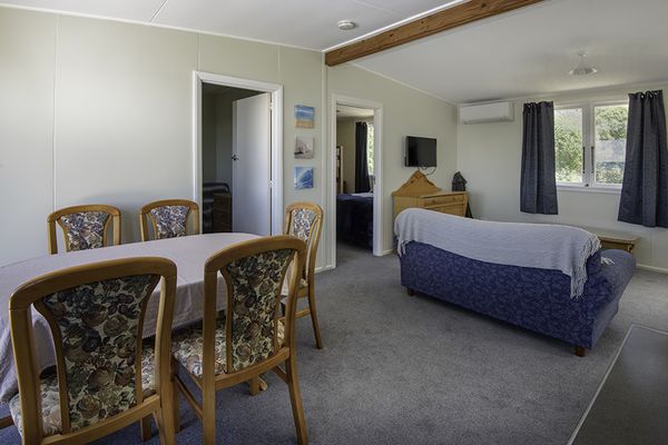 Helme Holiday Bottom Bach