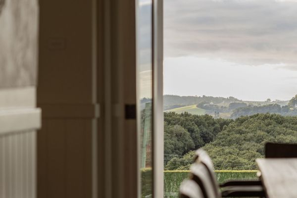 Hinterland House