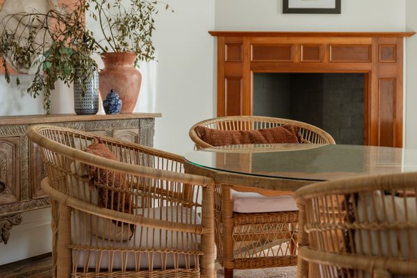 Hinterland House – The Full Estate
