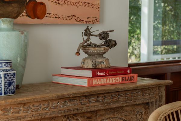 Hinterland House – The Full Estate