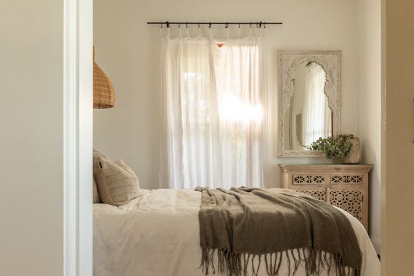 Hinterland House – The Full Estate