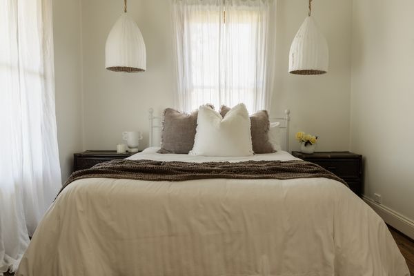 Hinterland House – The Full Estate