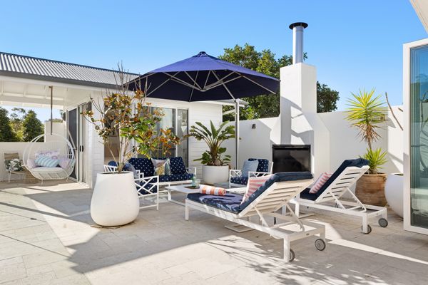 Pineapple House