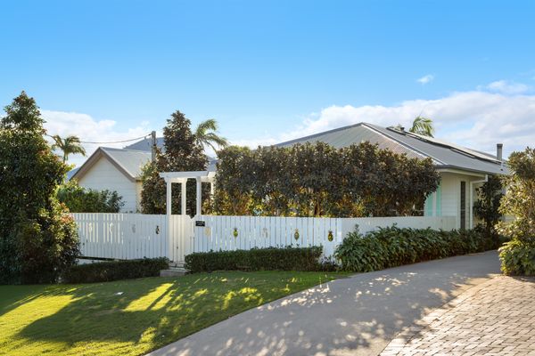 Pineapple House