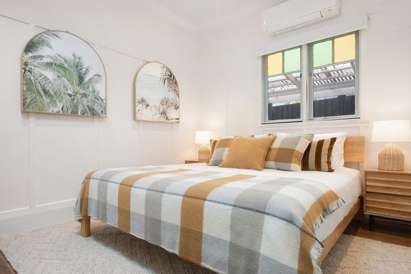 Belongil Beach House & Cottage