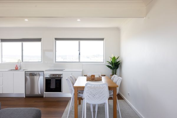 Coastal Breeze – 67 Burrill Street