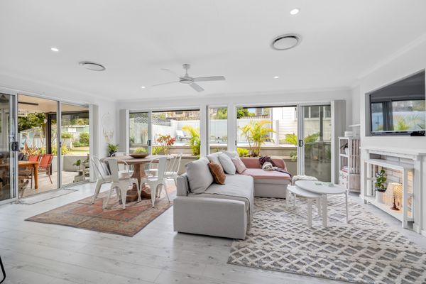 Narrawallee Beach House