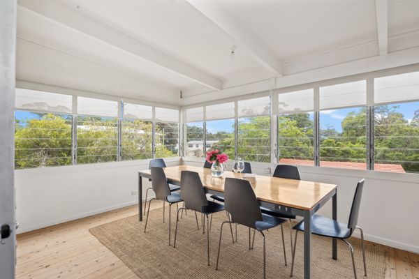 Dining room in sunroom