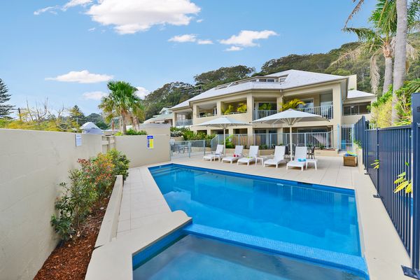 Outdoor Communal Pool