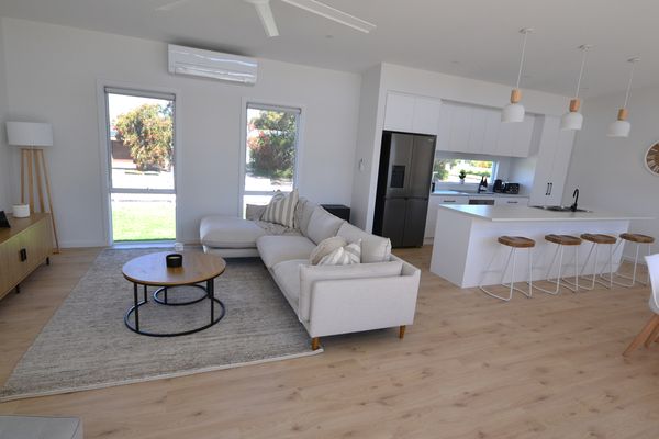 Luxury Coastal Retreat -14 Haynes Rd, Middleton