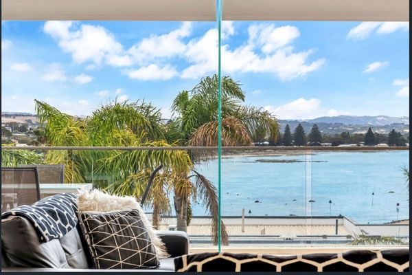 114 At the Bluff – 114/123 Franklin Pde, Encounter