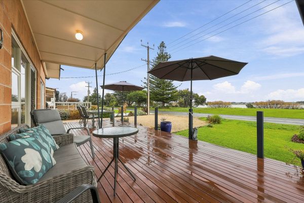 25 Captain Sturt Rd, Hindmarsh Island