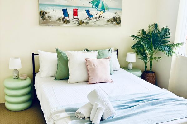 Beachpoint 403 – On The Beach!