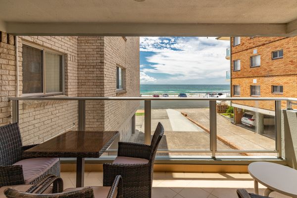 El Sandi 3 – On The Beach!