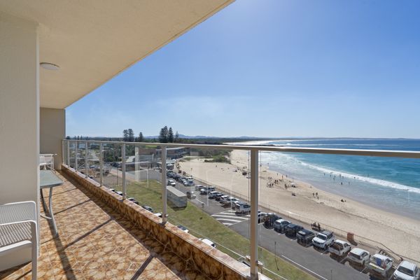 Oceanic 28 – On The Beach!