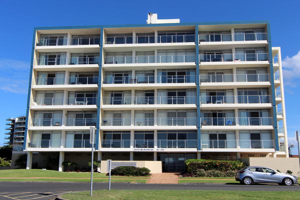 Oceanic 28 – On The Beach!