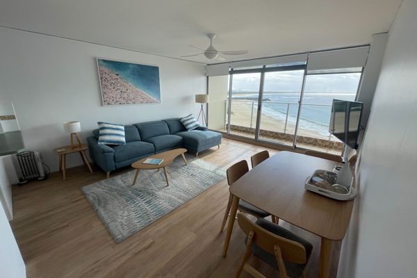 Oceanic 28 – On The Beach!