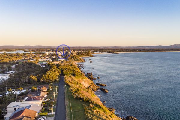 Surfspray 4 – Pebbly Beach