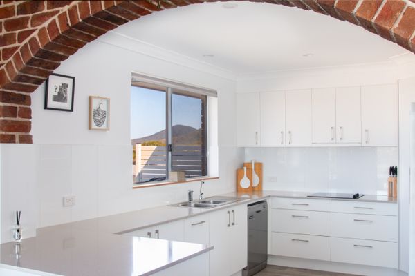 4 Seaview – Extended