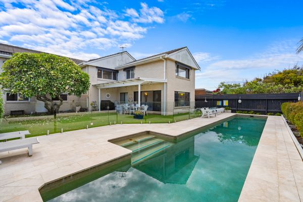 Noah’s 46 Cliff Road