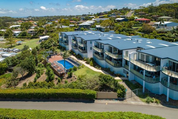 16/21A Red Head Road