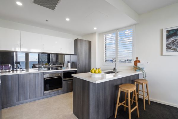 The Cove 903 Oceanview Apartment with Pool & Gym