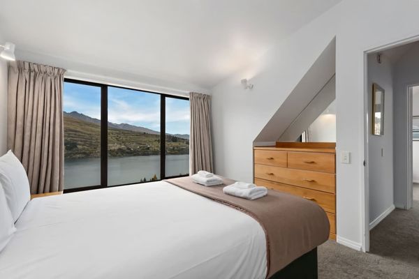 Woodlands Close Retreat