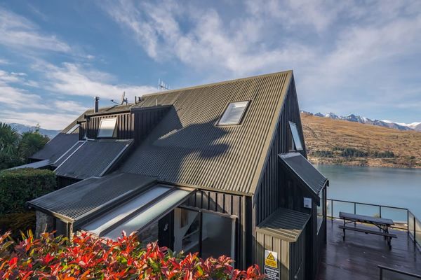 Woodlands Close Retreat