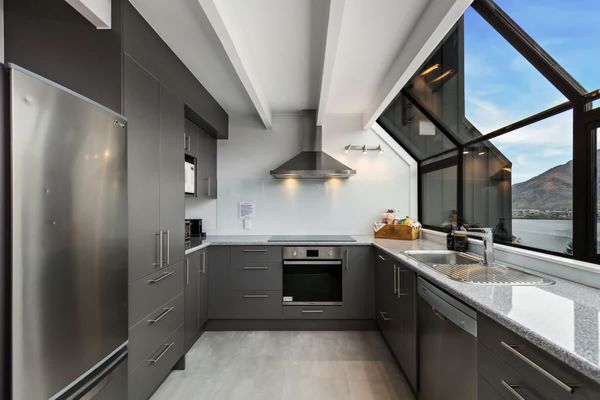 Woodlands Close Retreat