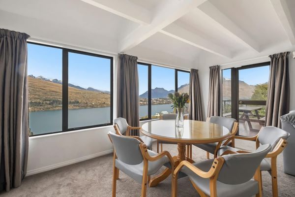 Woodlands Close Retreat