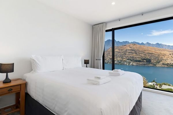 Quintessential Queenstown