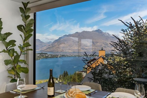 Quintessential Queenstown