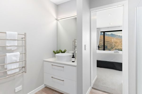 Quintessential Queenstown