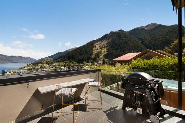 Central Sunset Charm