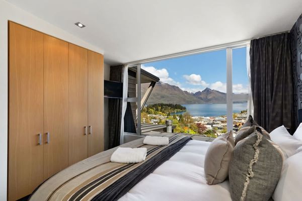 Central Sunset Charm