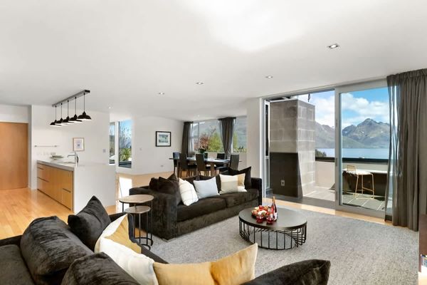 Central Sunset Charm