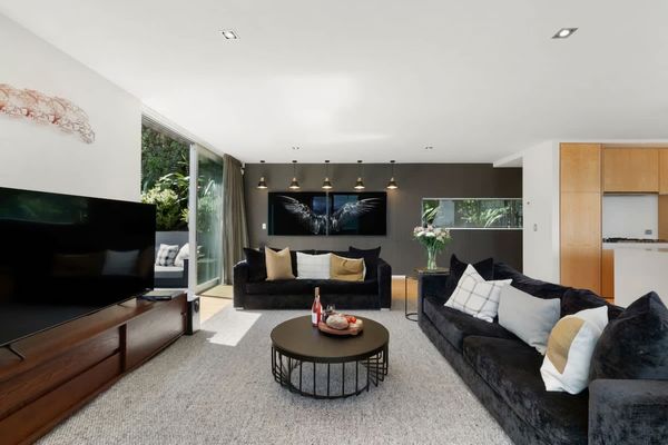 Central Sunset Charm