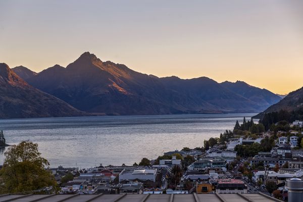 Central Sunset Charm