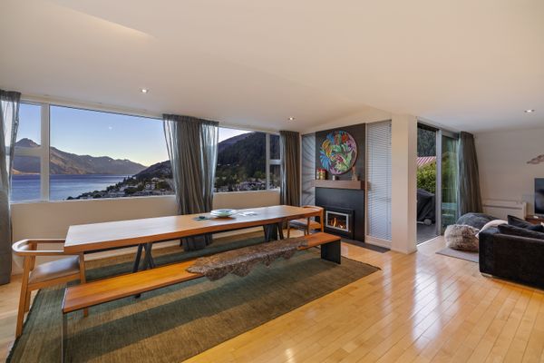 Central Sunset Charm