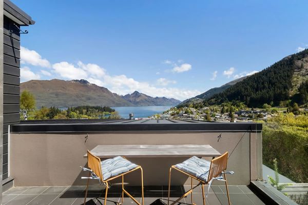 Central Sunset Charm