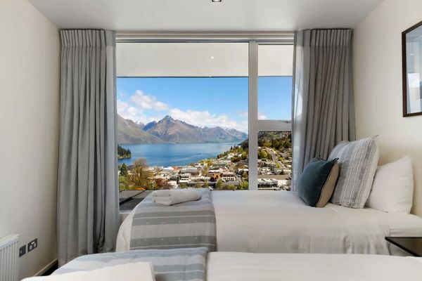 Central Sunset Charm