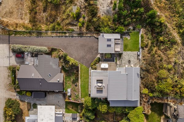 Queenstown Hill House – Full House, Studio & Apartment